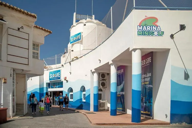 Apartment Benalmar Playa, Benalmadena Costa, 2 Bedroom Apartment, Fantastic Location